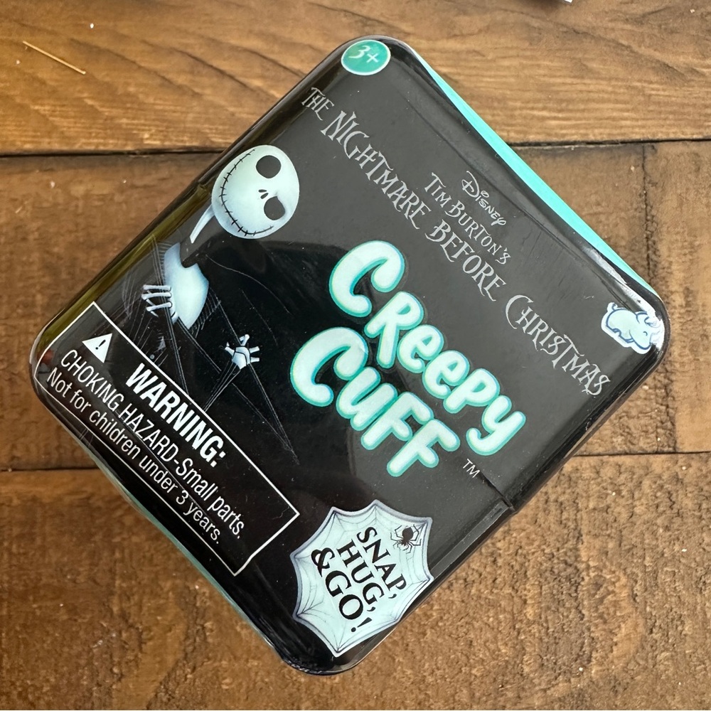 Disney Creepy Cuff Oogie Boogie
